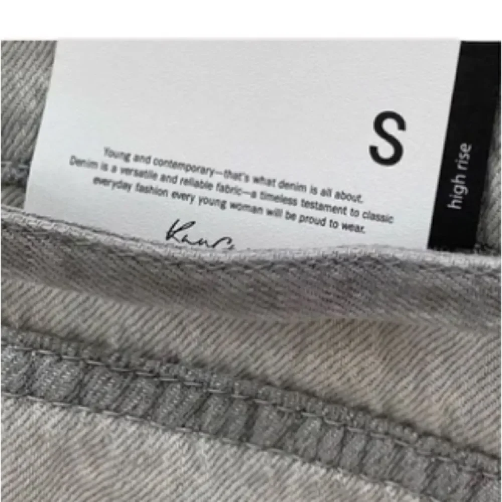 Kancan hi rise shorts with raw hem size small new with tags